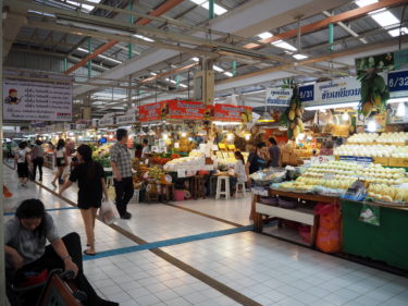 バンコク入り、MRTとBTSを足にオートーコー市場へ。【5日目①】