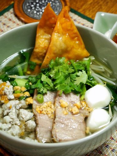 タイ風ラーメン「センレック・ナーム」だって格上の味！
