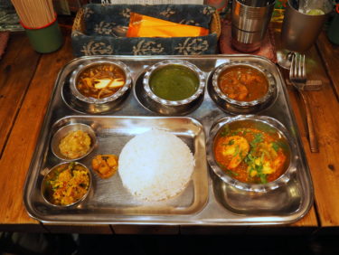 インド亜大陸食堂酒場「Kalpasi」で味わう自由で壮大なひと皿。