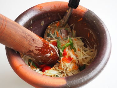 クロックディンパオ（ครกดินเผา）