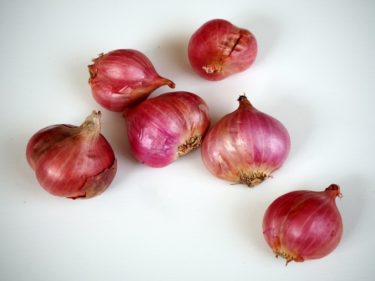 ホムデン（หอมแดง）