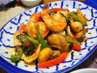 トムヤムペーストを美味しく消費！「パッチャートムヤムタレー」を作る。