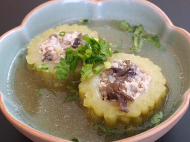 ゲーンチューマラ（แกงจืดมะระ）